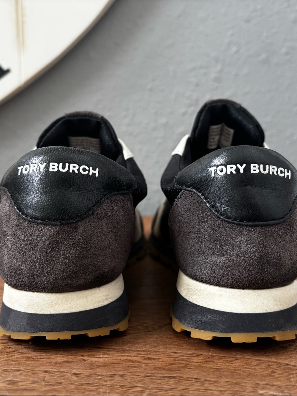 Tory Burch Leigh Trainer Sneakers - Picture 12 of 15